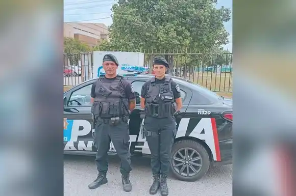 Heroico procedimiento policial: dos efectivos le salvaron la vida a bebé de un año sin signos vitales