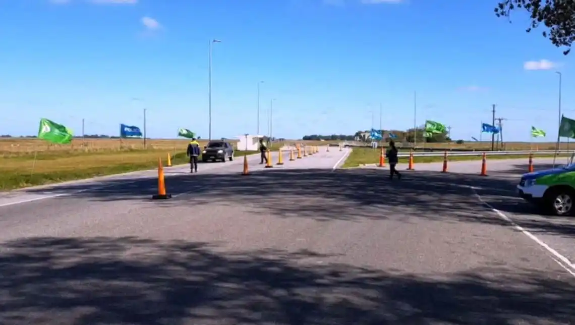 Escándalo en Dolores: Obligaron a dos efectivos a anular una multa porque el infractor es amigo de un juez