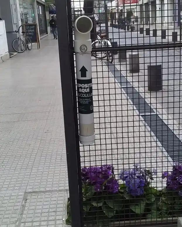 Ambiente colocó contenedores para colillas