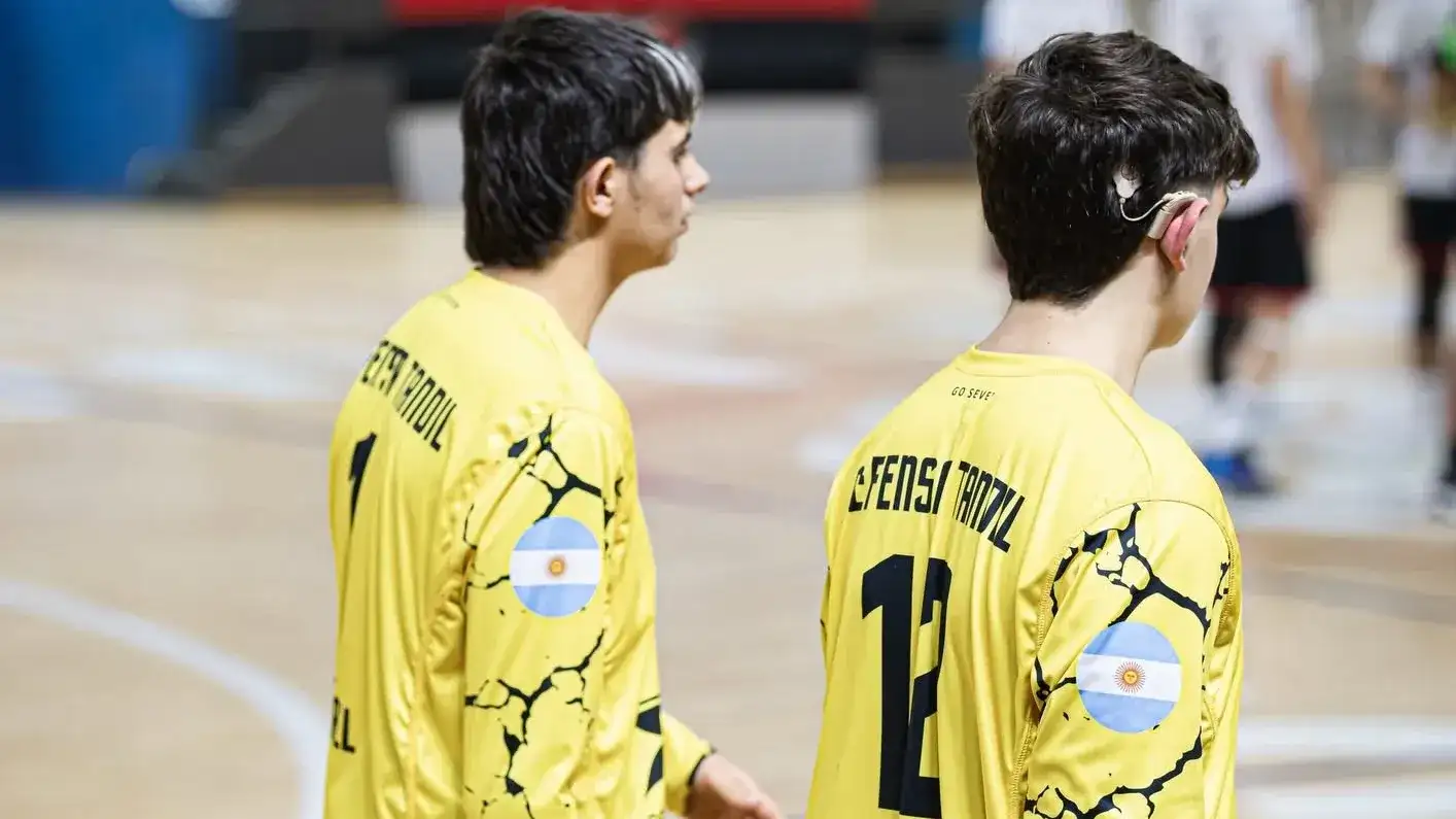 Carron y Filippi, los arqueros de Defensa Tandil en San Juan.