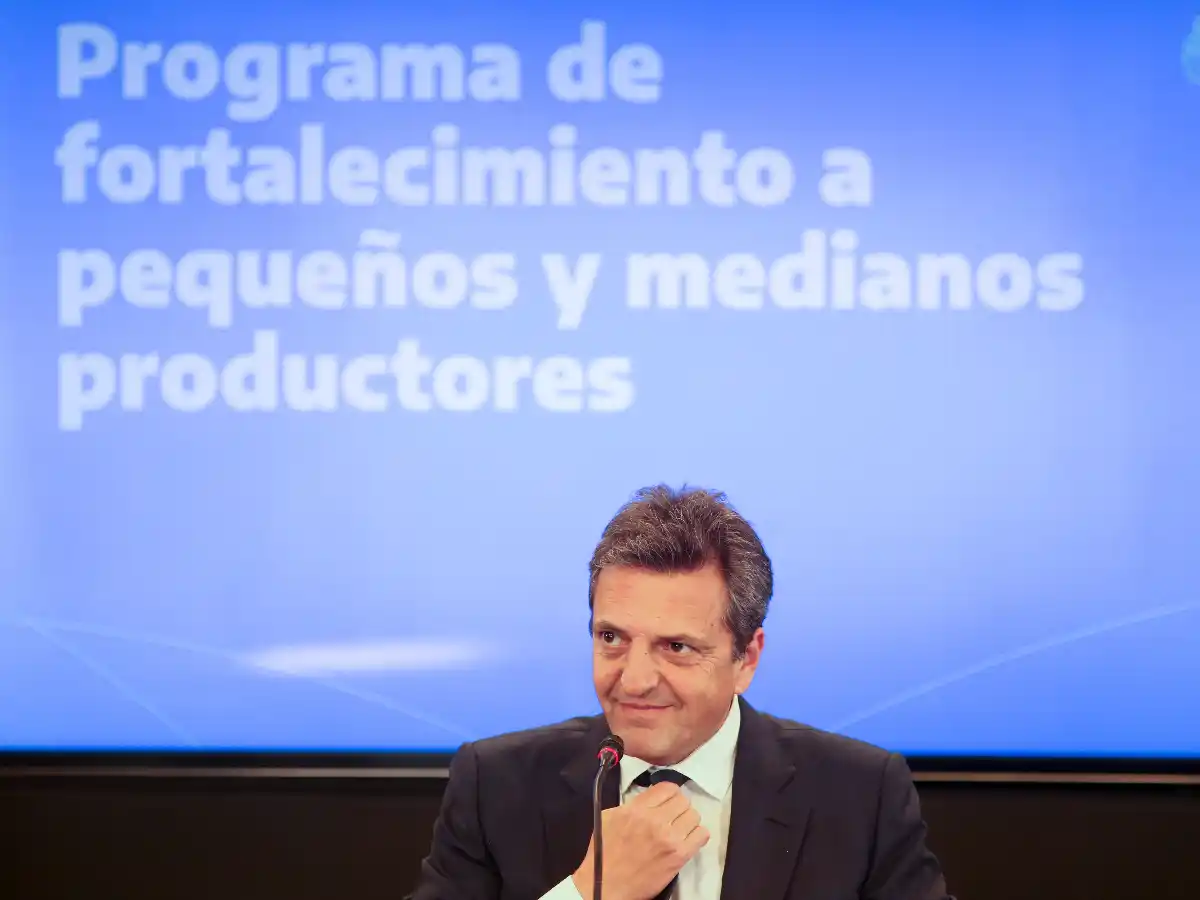 Massa dijo que la meta de reservas "está más que cumplida" y que cuidará "cada dólar que entró"