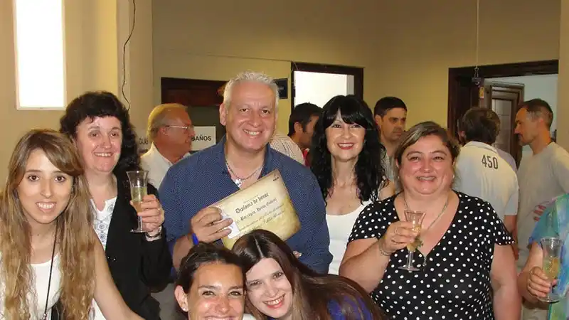 BALCARCE: Brindis y reconocimiento a municipales en Balcarce