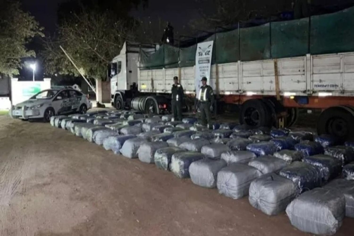 Un camionero fue procesado por transportar más de 100 paquetes de hojas de coca a Rosario