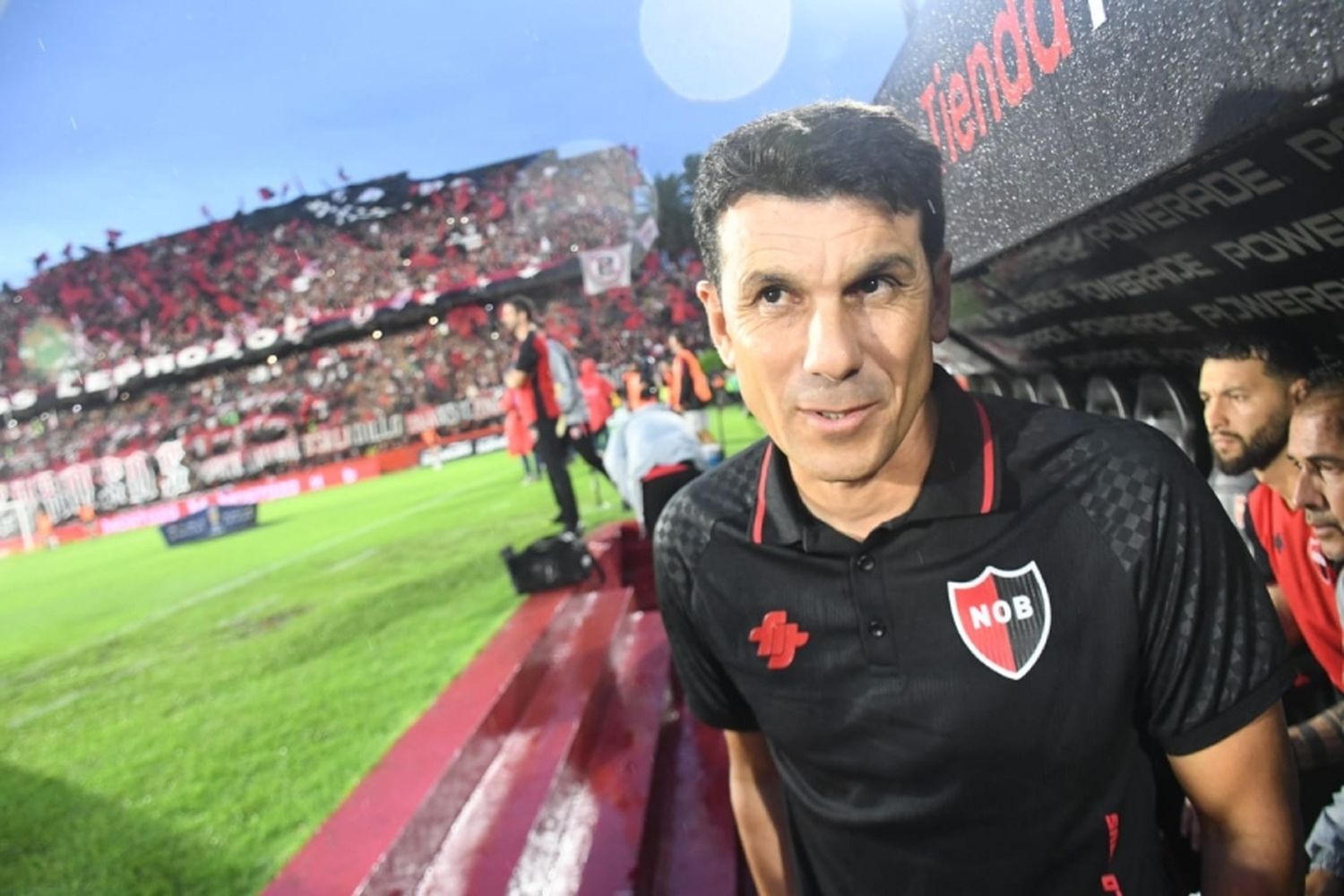 Larriera, tras la derrota de Newell’s en el clásico rosarino: “Hay que tragar veneno”