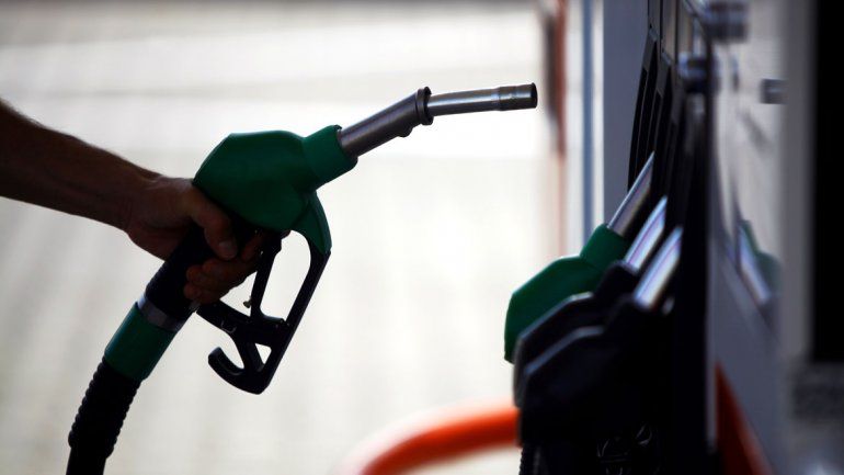 Otra vez aumentan los combustibles: El Gobierno autorizó la quinta suba en 6 meses