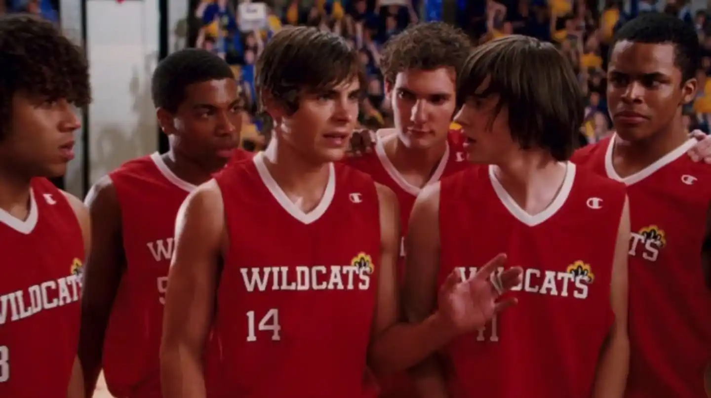 Arrestaron a un actor de “High School Musical” por tener videos íntimos de menores