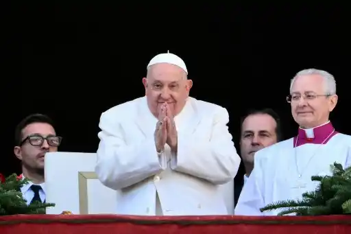 El papa pide en Navidad que «CALLEN LAS ARMAS» en el mundo (+Video)