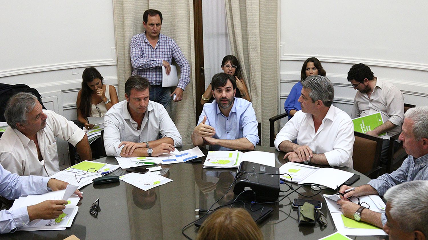 Analizan un plan de viviendas para municipios de la Segunda y Cuarta Sección 