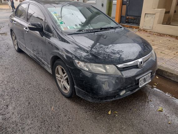 Hospitalizaron a un ciclista tras un accidente en Alsina y Constitución