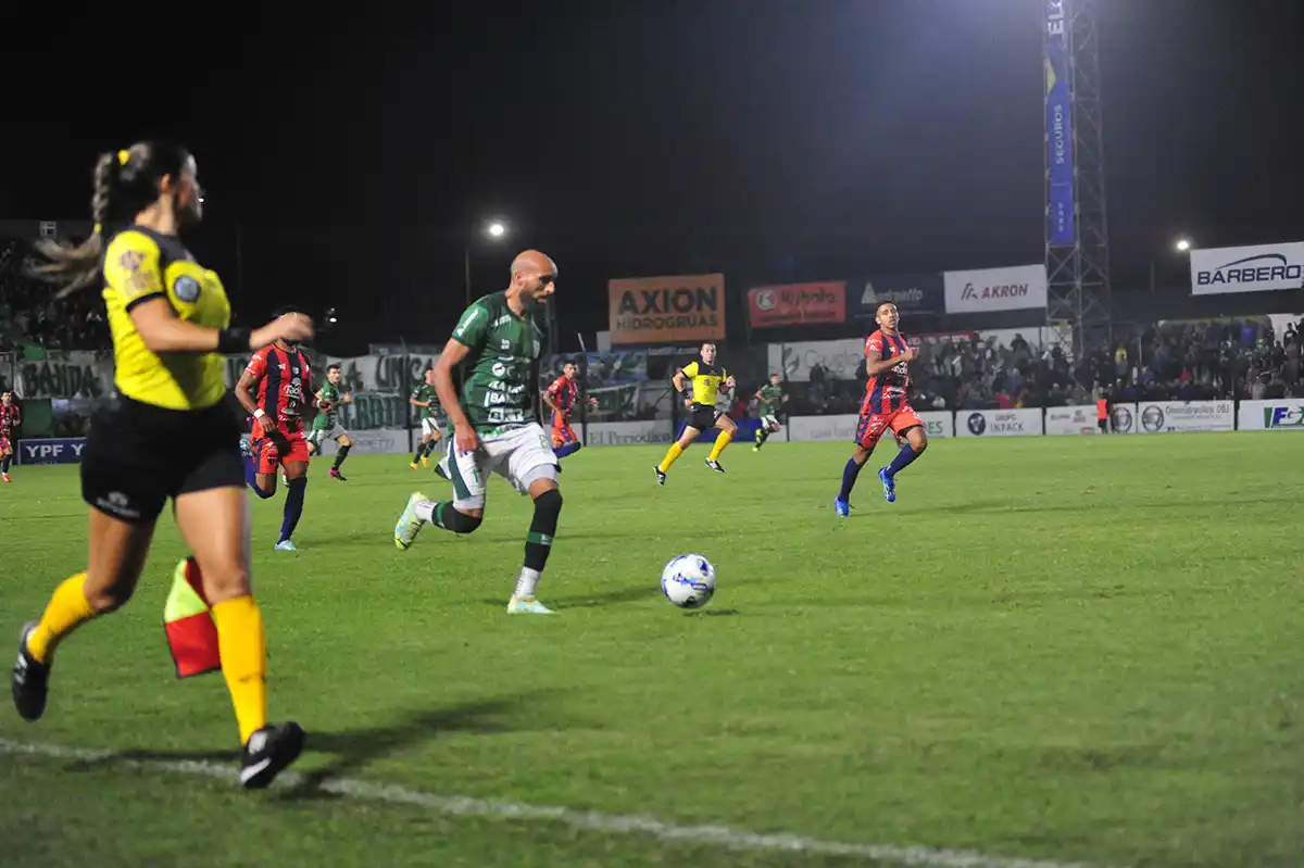 Ricardo Tapia estará desde el inicio hoy en San Nicolás