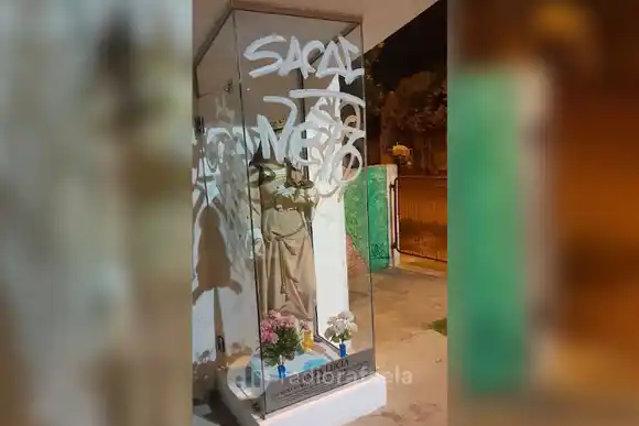 Graves hechos de vandalismo en barrio Mosconi: grafitearon la imagen de Santa Lucía