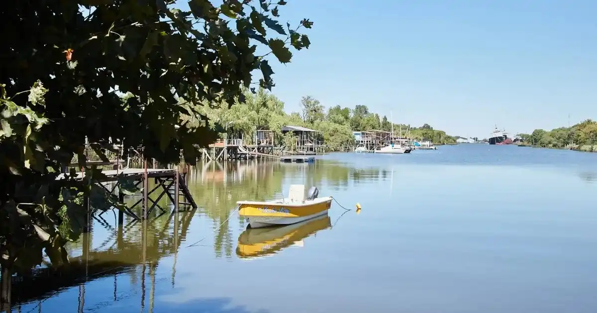 La isla Paulino es una de las playas mas concurridas de Berisso.