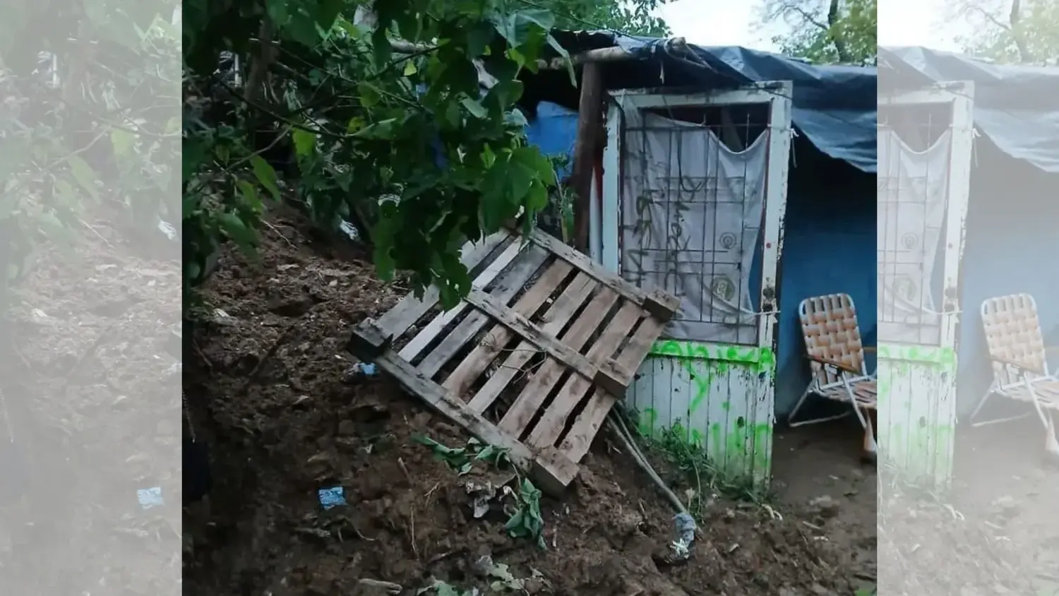 La imagen muestra el desmoronamiento de la barranca sobre una vivienda precaria en la zona del Bajo Cementerio.