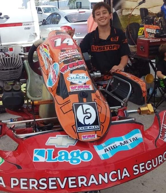 Oliver obligado a abandonar por una fallo en el karting