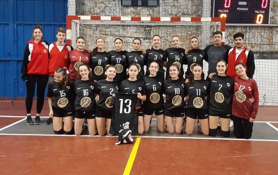 Defensa ganó su zona y busca semifinales