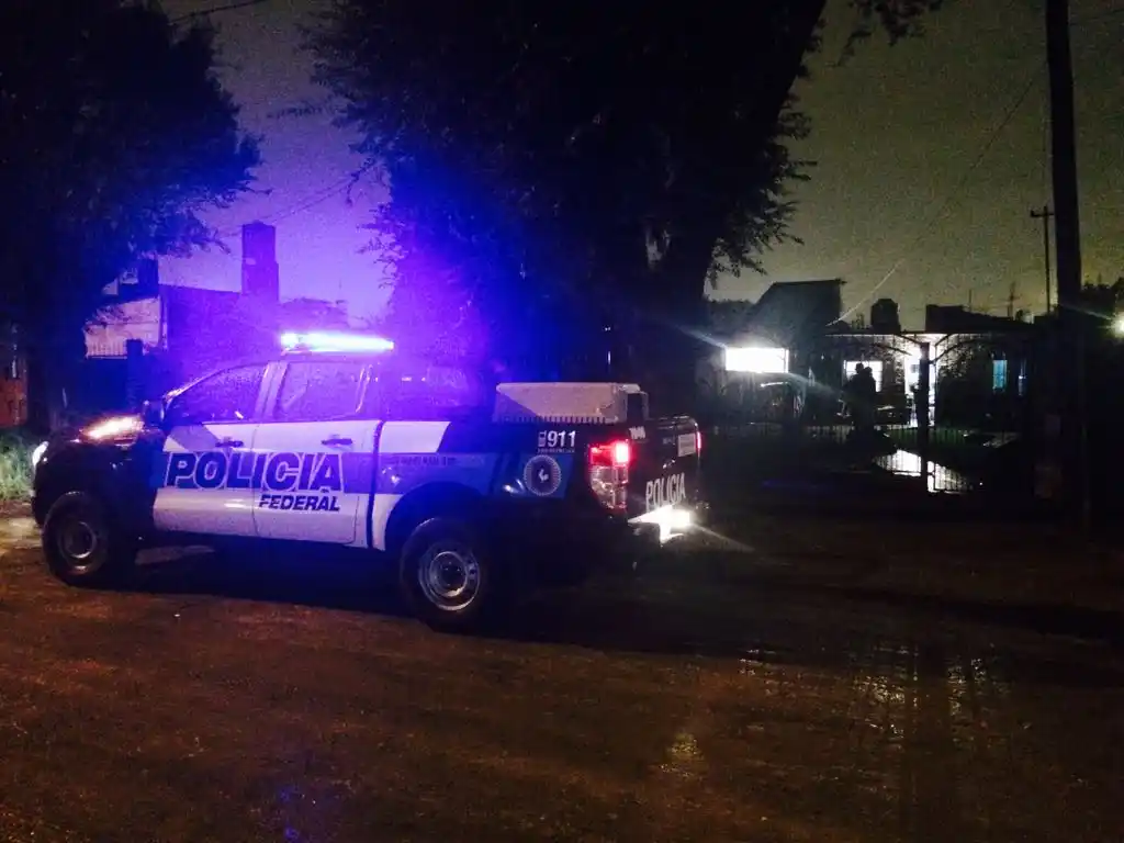 Detuvieron a una pareja que vendía droga en el barrio José Hernández