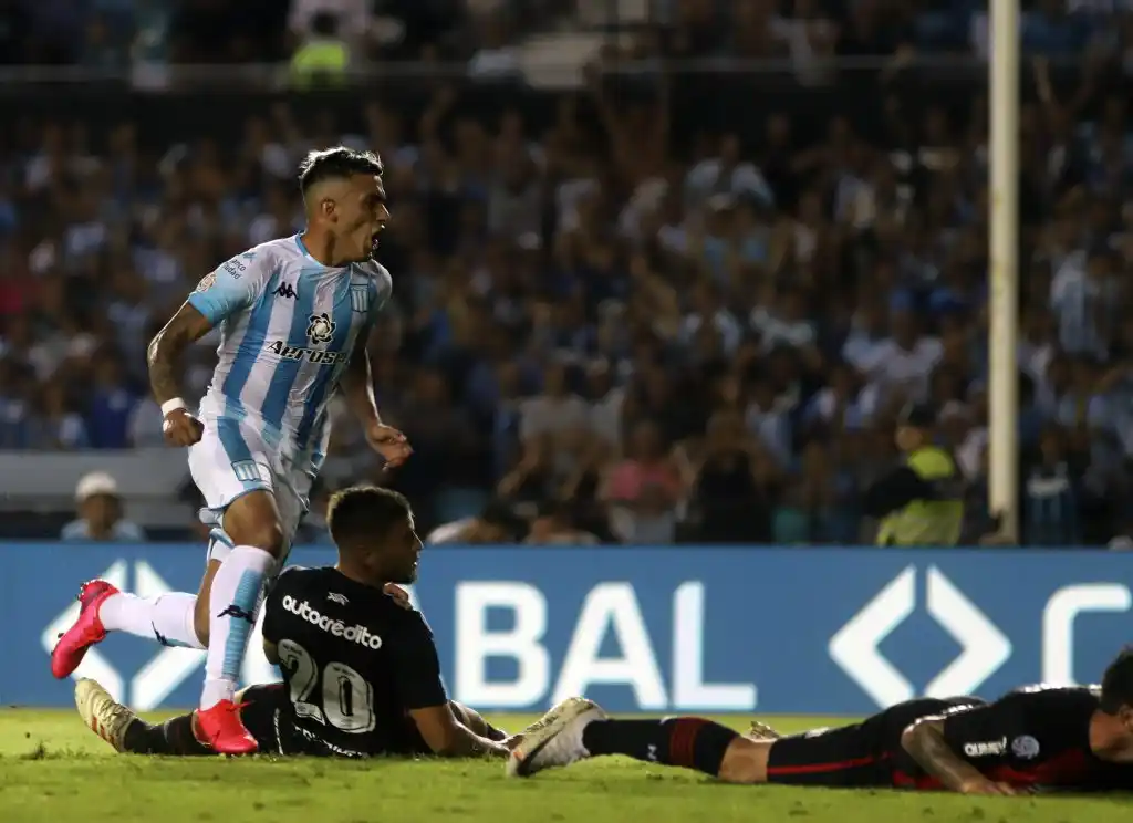 Racing busca puntos y un buen debut en Venezuela