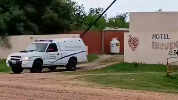 Encontaron a un hombre muerto en un motel y se confirmó la causa del deceso