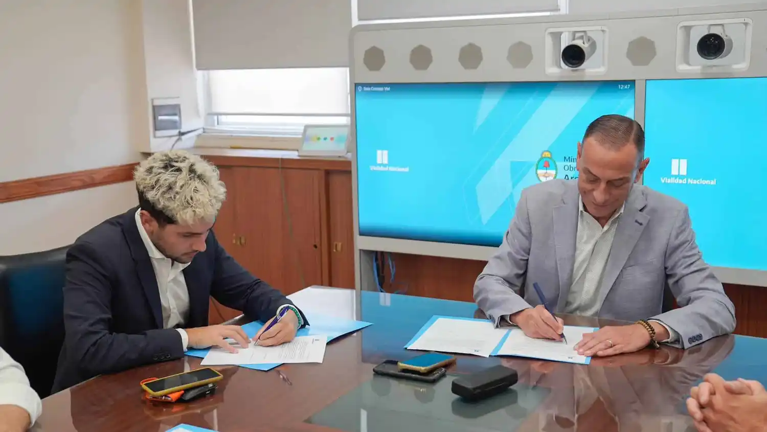 Vialidad Nacional firmó el contrato para dar inicio a la obra de recuperación y mantenimiento de la Ruta 12