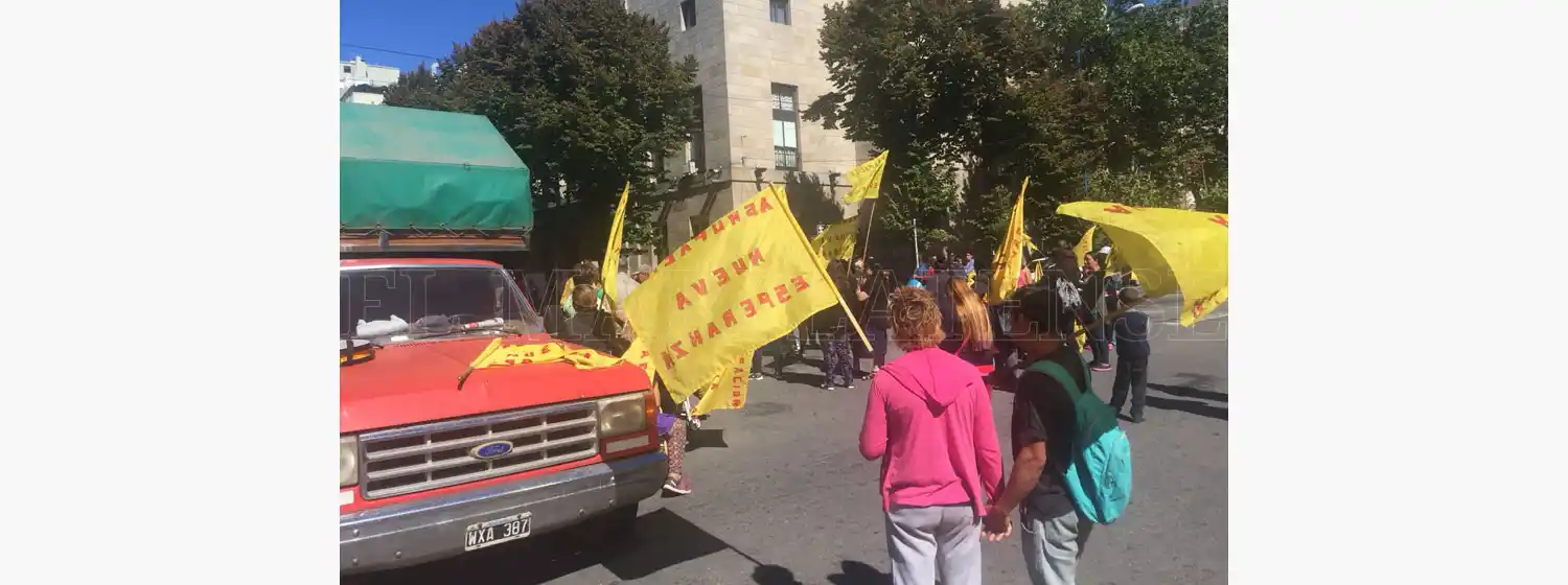 Cooperativistas vuelven a reclamar al Municipio el pago de trabajos