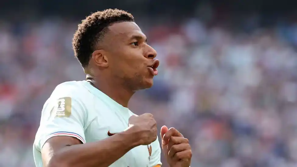 Mbappé erró un penal pero se sobrepuso y marcó el 1 a 0.