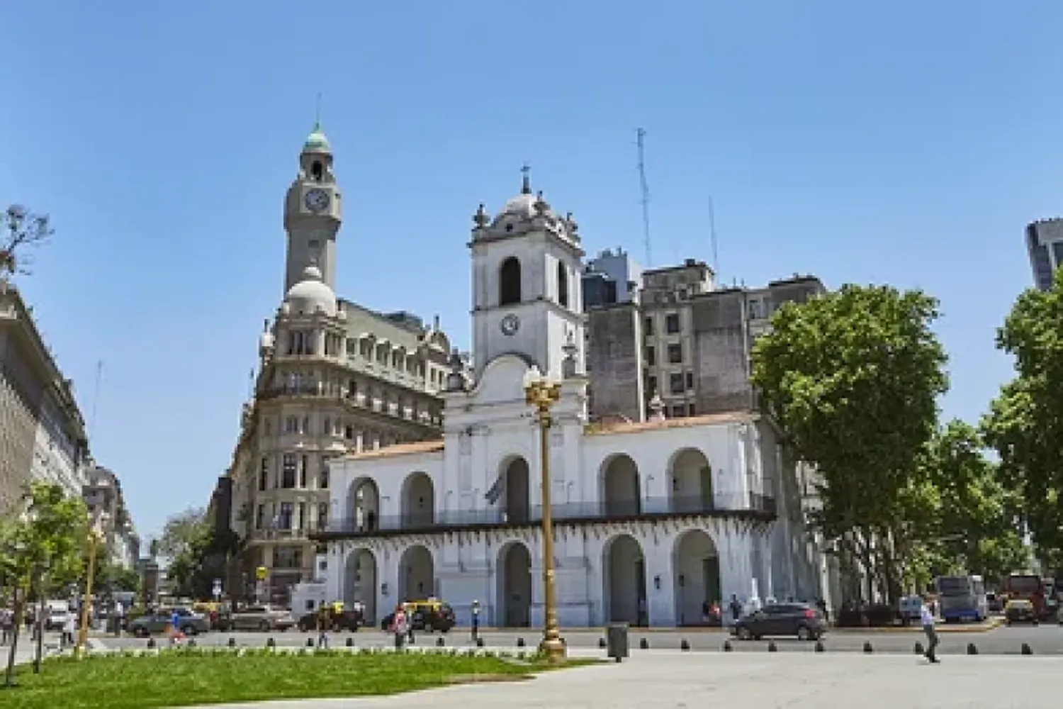 ¿Qué pasa con el feriado del 25 de mayo?