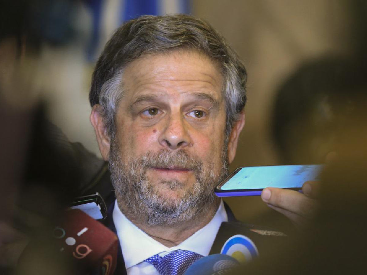 El gobierno realizará otra denuncia contra Rubinstein por readecuar contratos por la devaluación