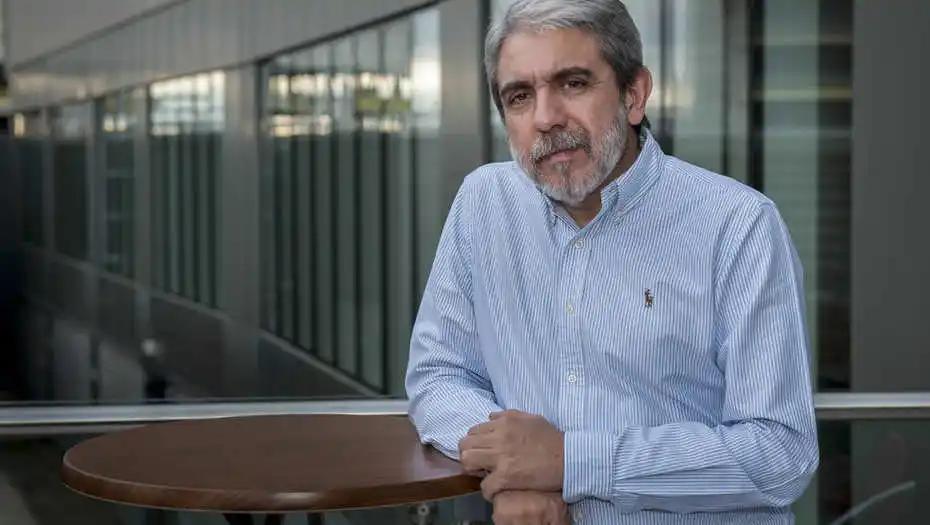 Aníbal Fernández apuntó contra la Cámpora, aunque continúa definiéndose como kirchnerista