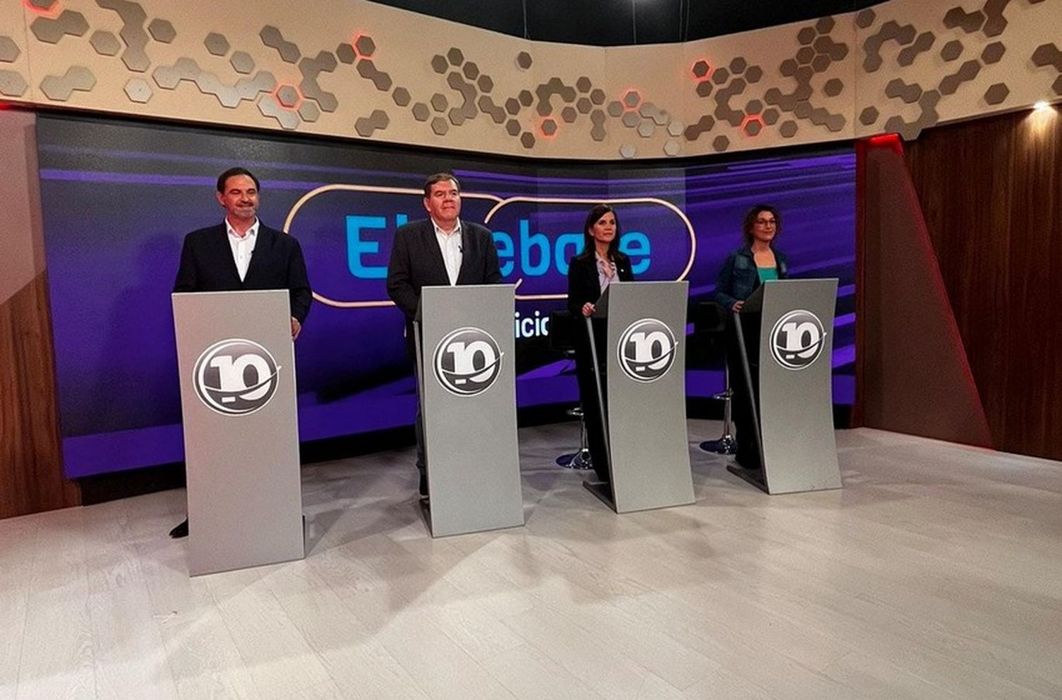 Los candidatos a Intendente debatieron por TV, con algunos cruces picantes