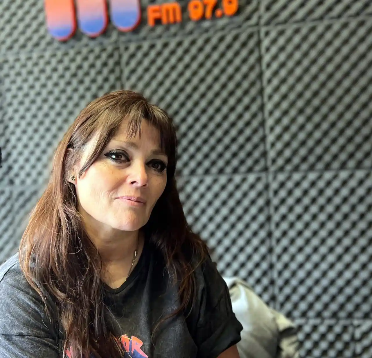 Escuchar a los jóvenes. La profesional de la salud Carolina Velazquez trabaja en un espacio de consejería con adolescentes.