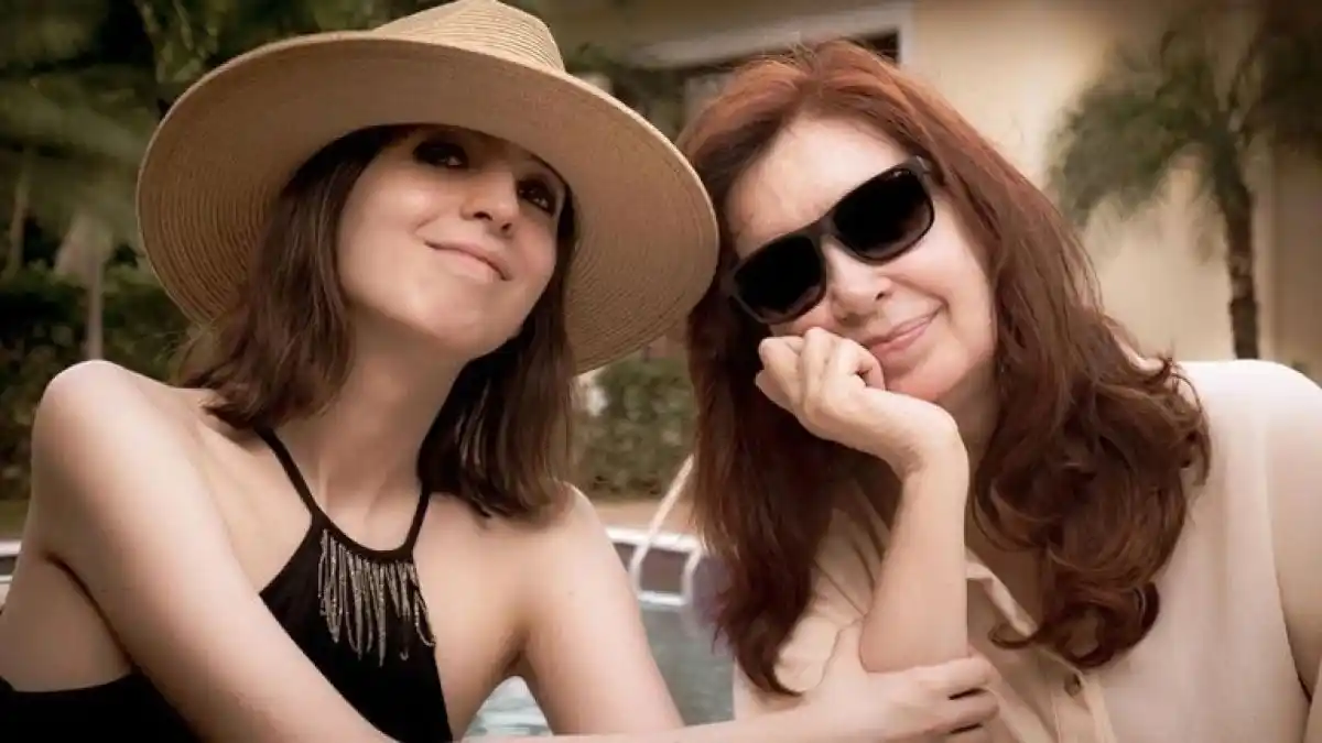 Florencia Kirchner está internada en el Sanatorio Otamendi