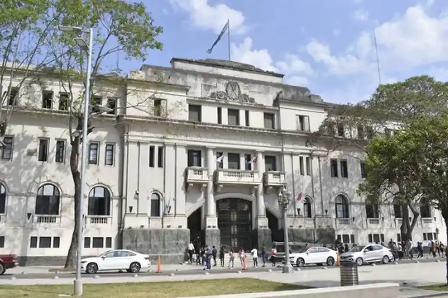Abusó sexualmente de su hija y de su cuñada, ambas menores de edad: fue condenado a 20 años de prisión