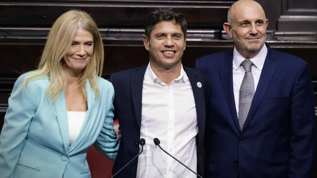 Axel Kicillof, Verónica Magario y Alexis Guerrera. Foto: PBA.