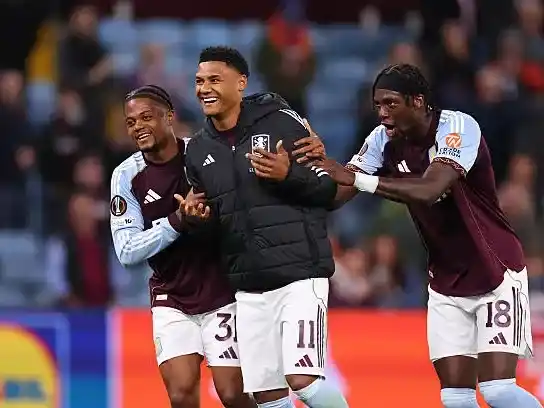 Aston Villa se metió en las semifinales