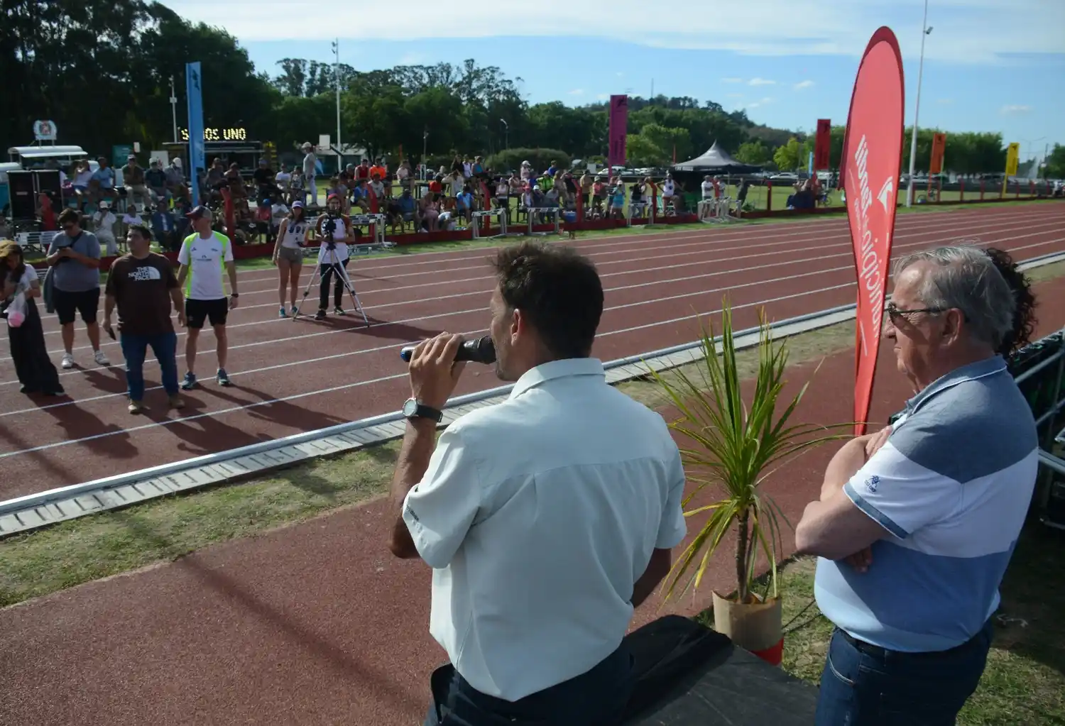 Inauguracion pista atletismo 23 11 24 - 2