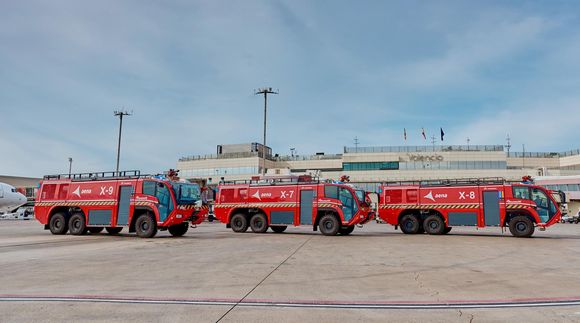 El aeropuerto de Valencia mejora su respuesta ante emergencias con tres camiones Iveco Magirus Dragon X6