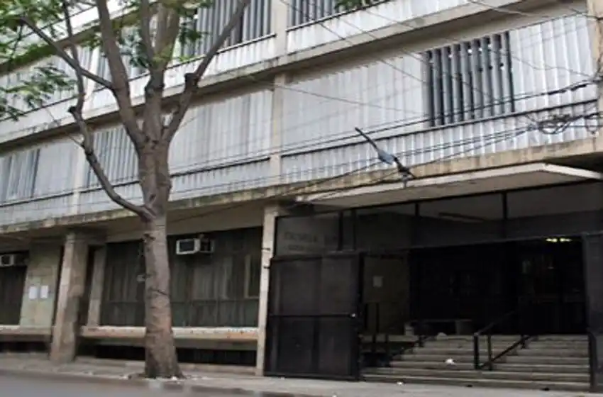 Paros en la UNR: «Esta modalidad hace que gente que está en contra de la propuesta del Gobierno priorice dar clases»