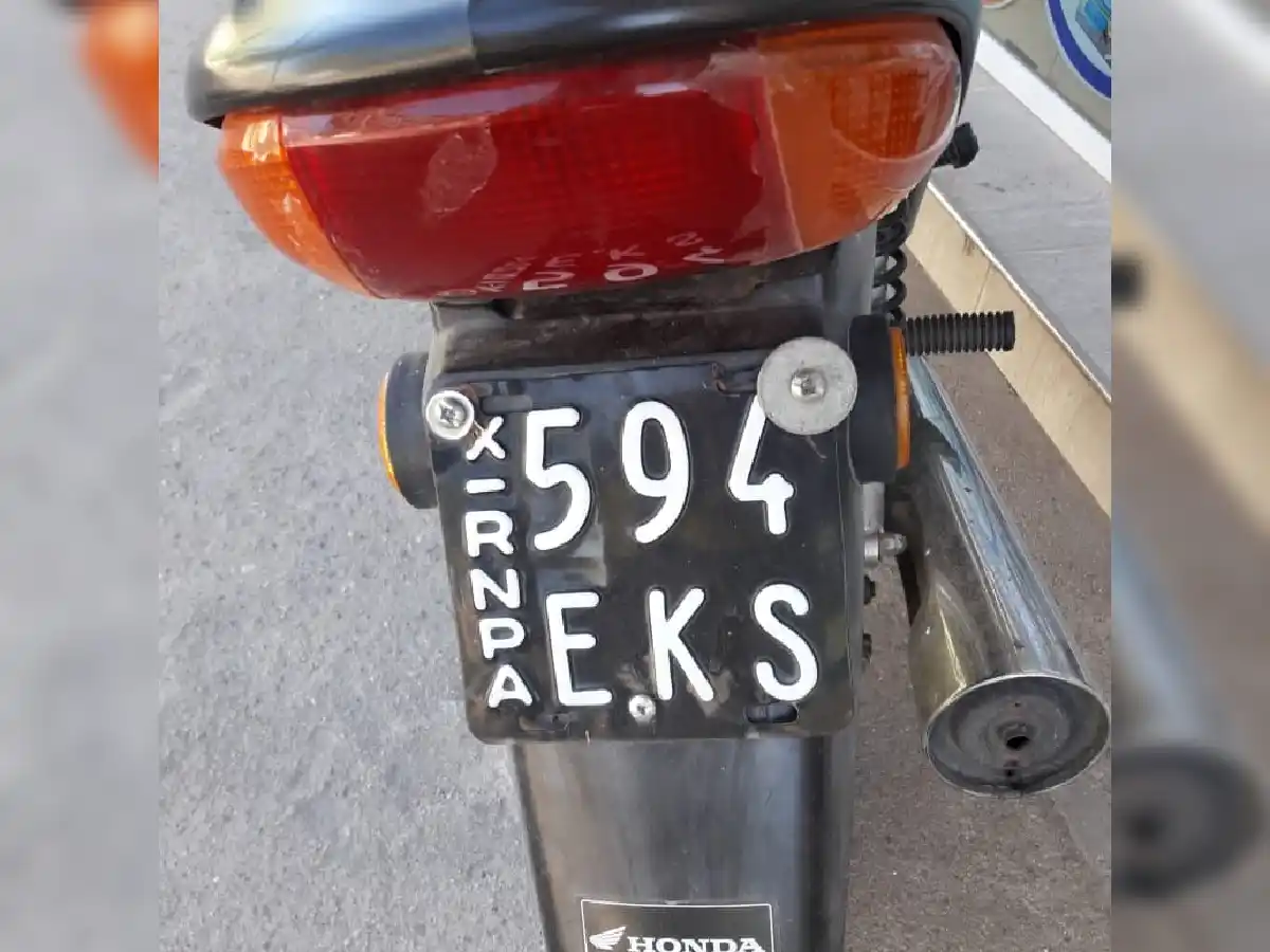 Le roban la moto en Frontera ofrece recompensa para recuperarla