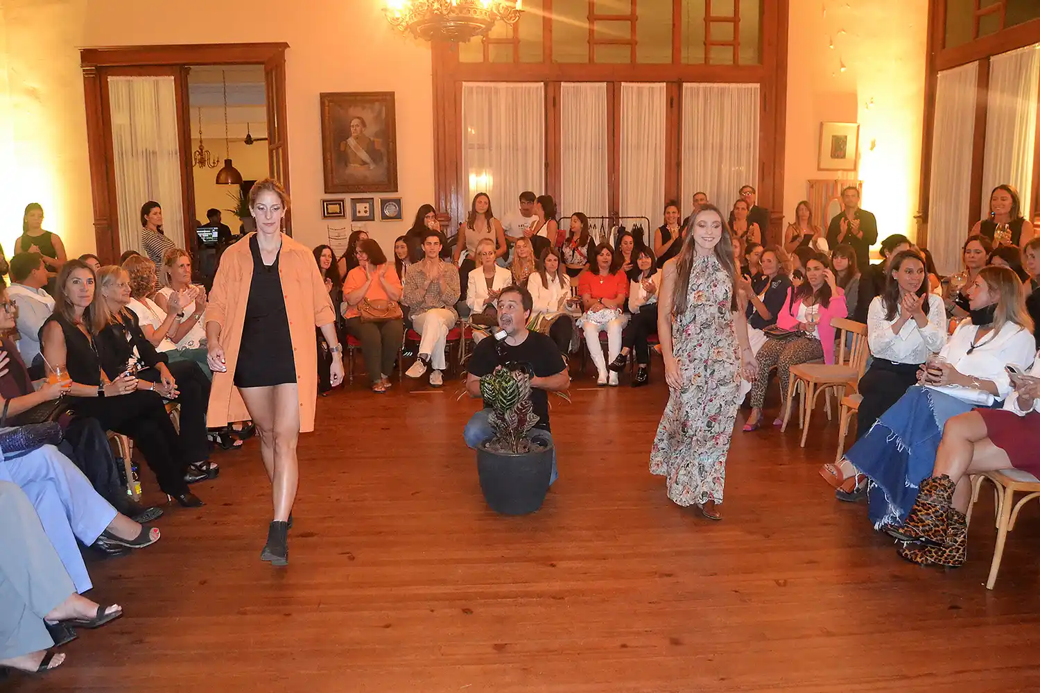 Primer desfile de moda “La Pasarela del Club”