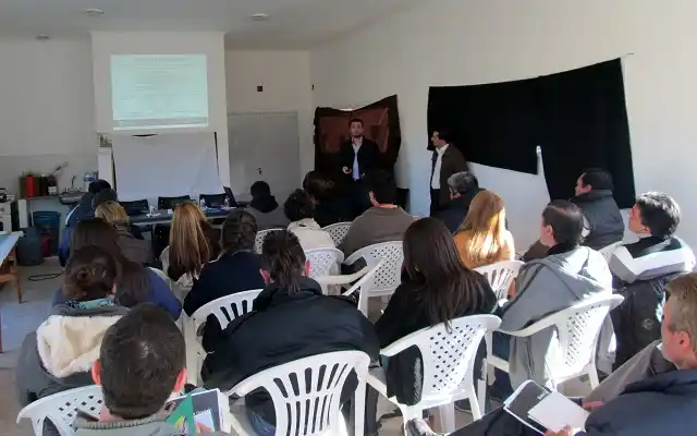 Pueblo Belgrano busca emitir sus propias licencias de conducir