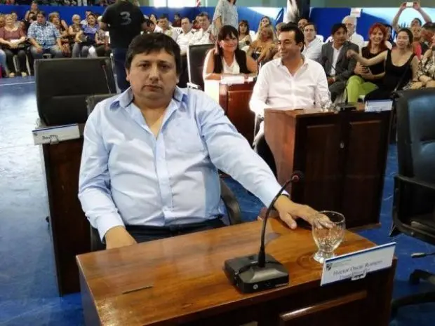 Denuncian a un concejal massista por la toma de terrenos en Varela