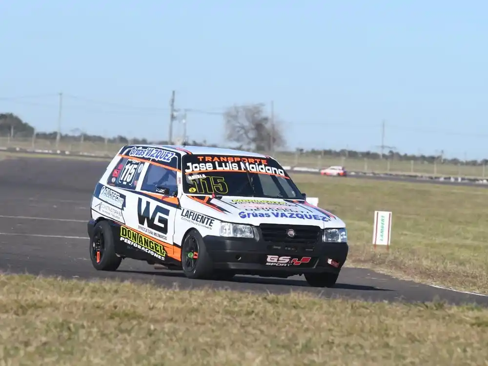 Triunfo y exclusión para Lucas Bayala en Clase 1
