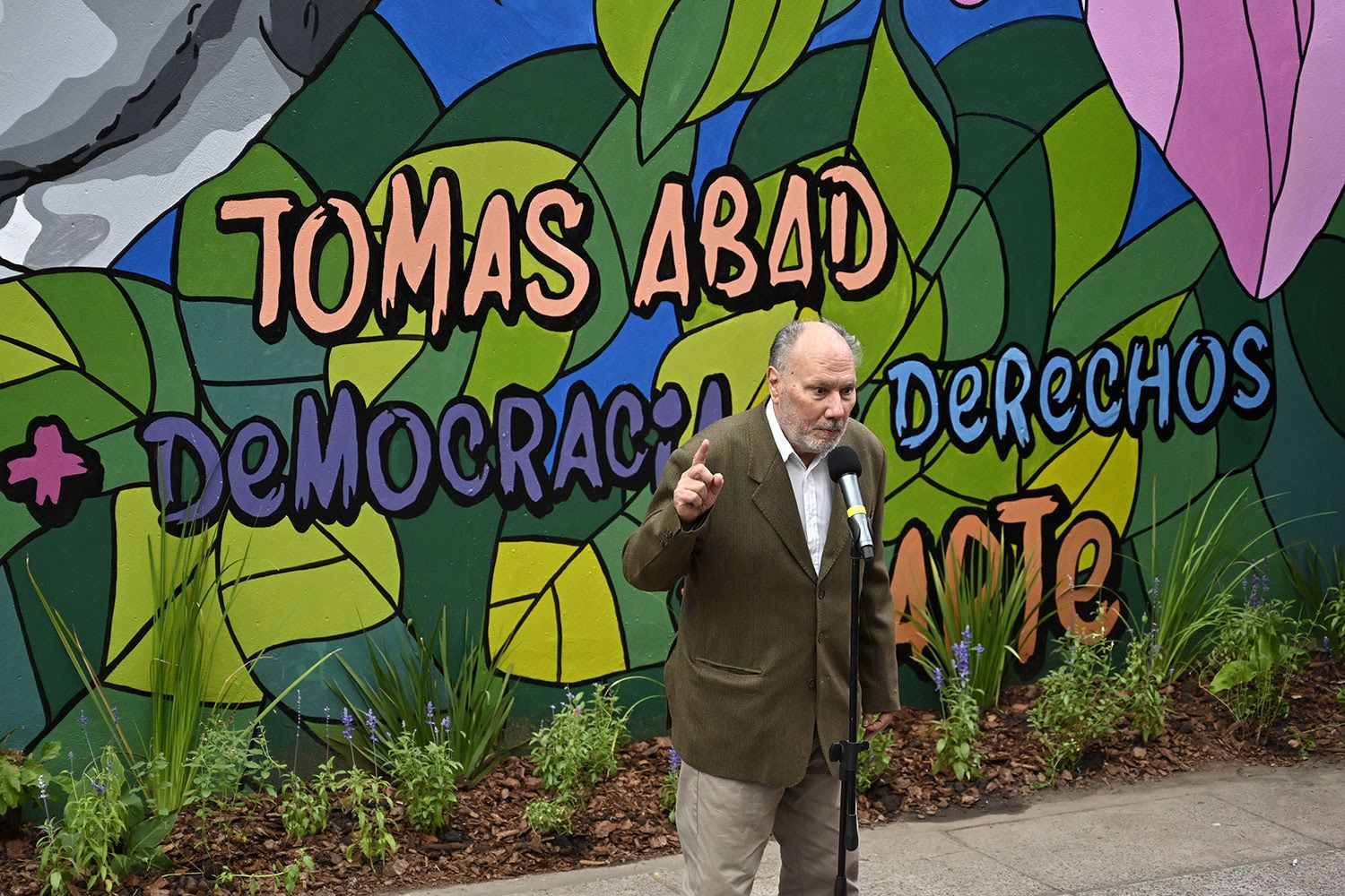 Tigre: El Municipio homenajeó en la Escuela Secundaria Marcos Sastre a Tomás Abad, desaparecido durante la dictadura