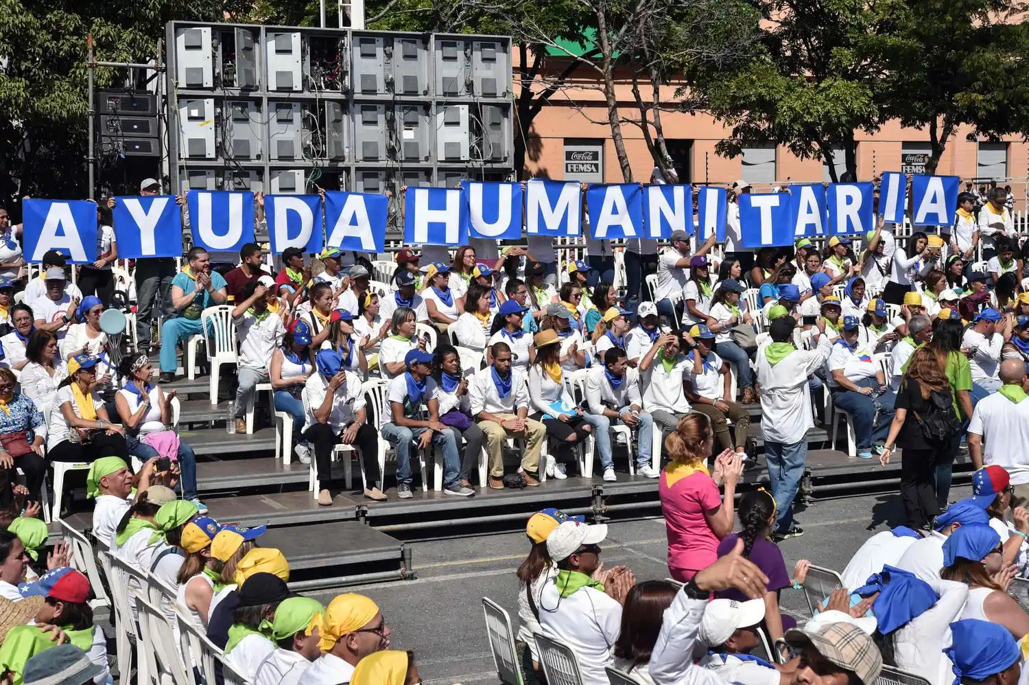 Semana crucial en Venezuela en la puja entre Maduro y Guaidó por la ayuda humanitaria 