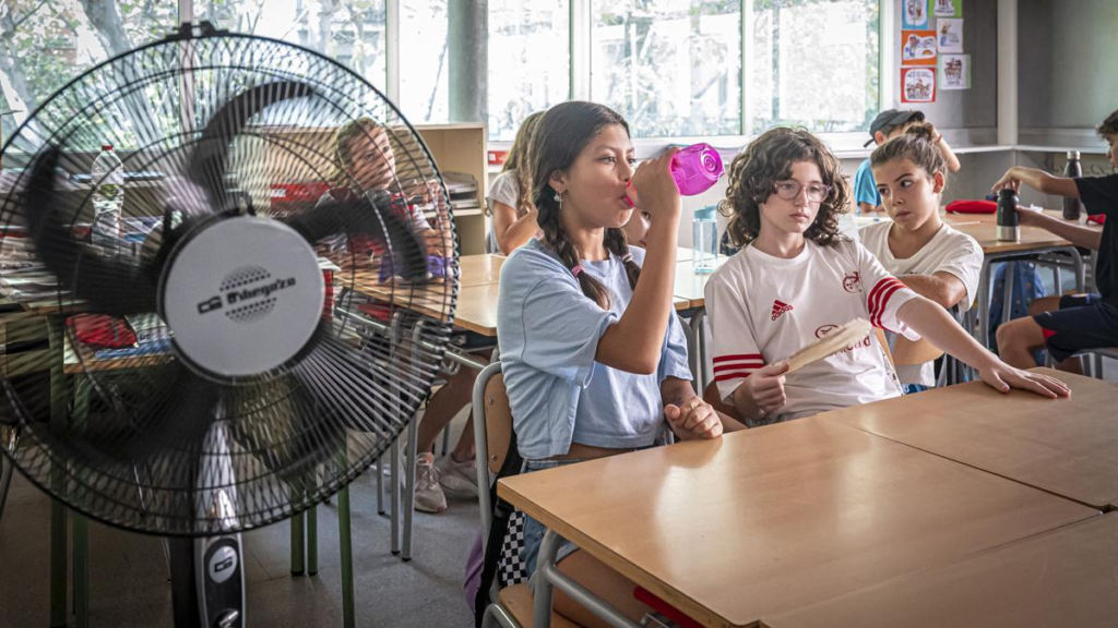 Morchio pide que se garantice agua fría y ventiladores en las escuelas