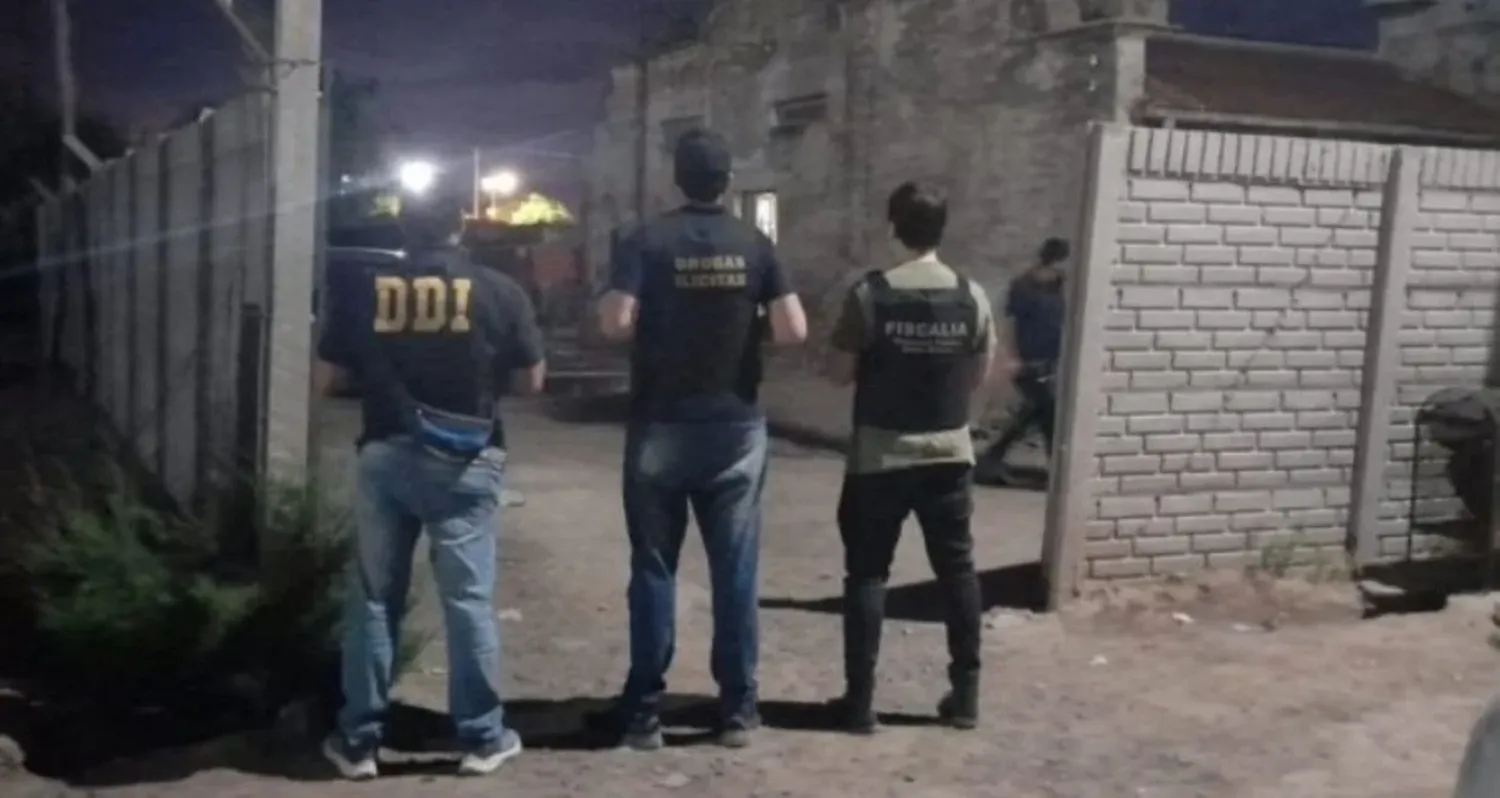 Conmoción: una mujer de 50 años intentó vender a su nieto de 3 años por 14 millones y quedó detenida