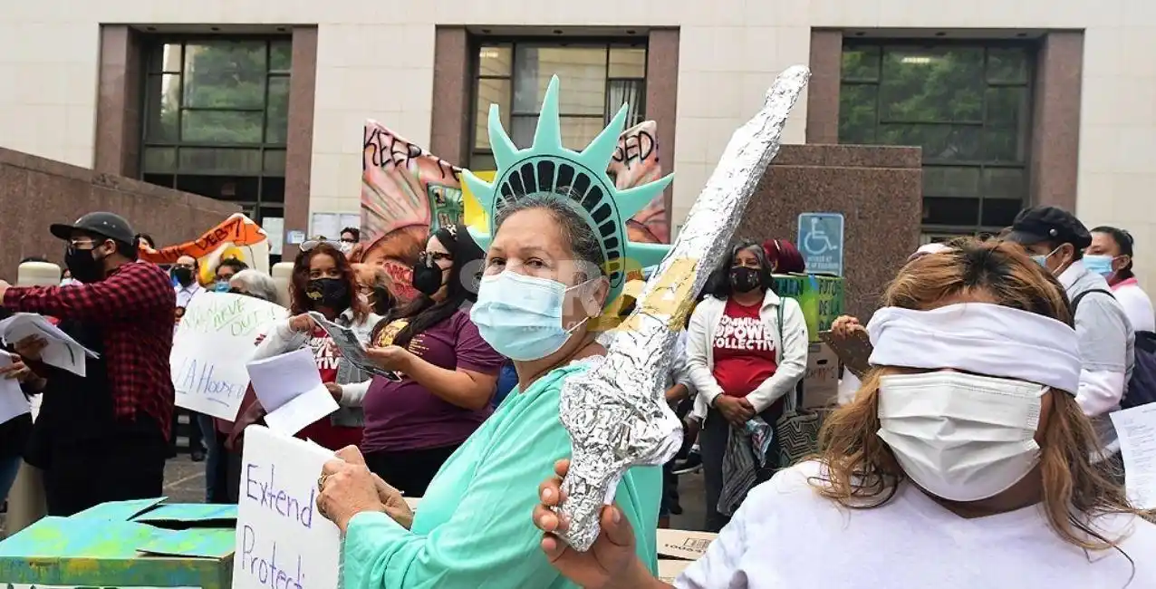 EEUU abrirá en noviembre a viajeros vacunados sus fronteras terrestres