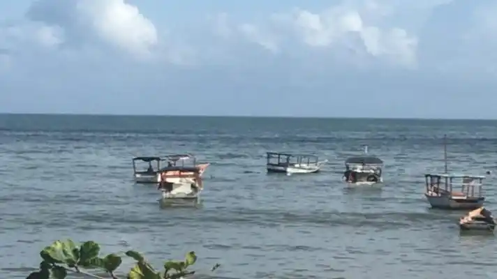 TRES ADULTOS Y UN NIÑO PUESTOS A SALVO: apareció bote pesquero que zarpó de Lechería