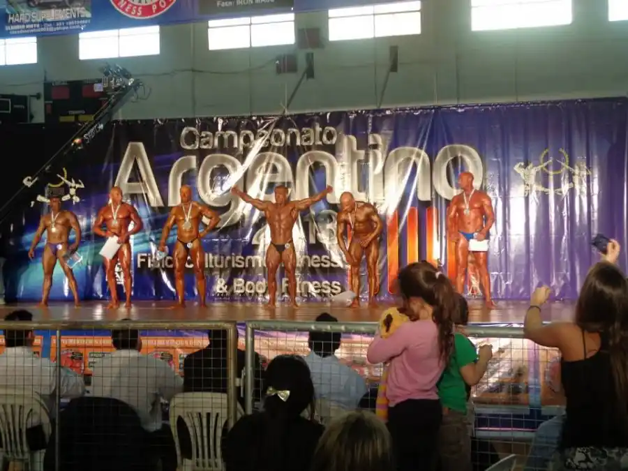 Chaparro en una de las competencias de fisicuculturismo 