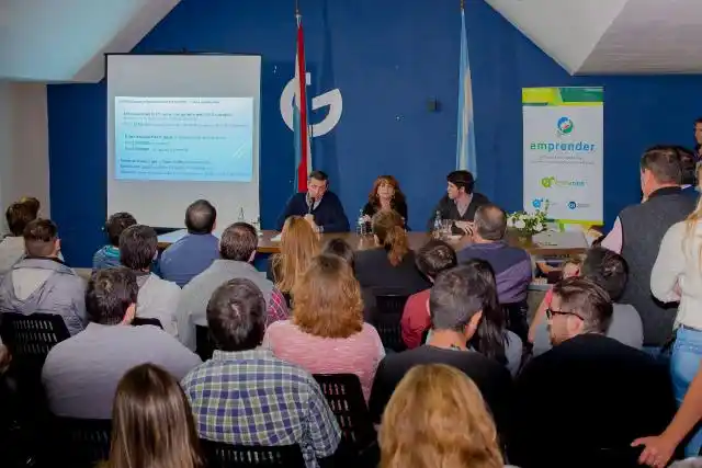 Emprendedores y Pymes accedieron a información sobre financiamiento productivo